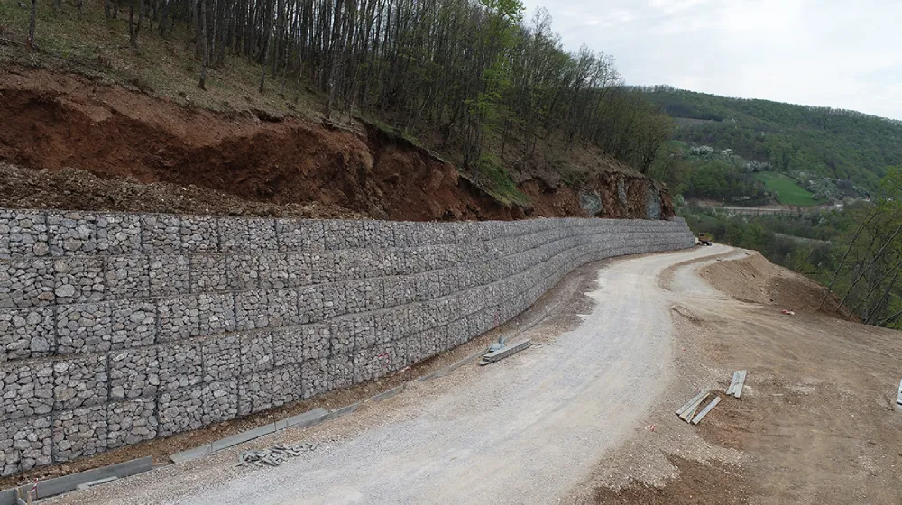 Redazione del progetto principale della strada Bistrica – monastero Podvrh, lunghezza circa 6 km, nel Comune di Bijelo Polje