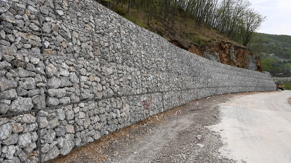 Redazione del progetto principale della strada Bistrica – monastero Podvrh, lunghezza circa 6 km, nel Comune di Bijelo Polje
