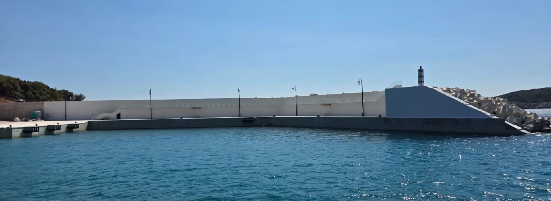 Progetti geotecnici e consulenza | GPC Podgorica | Revisione dei lavori di costruzione della spiaggia e del pontile a Dobra Luka, Luštica